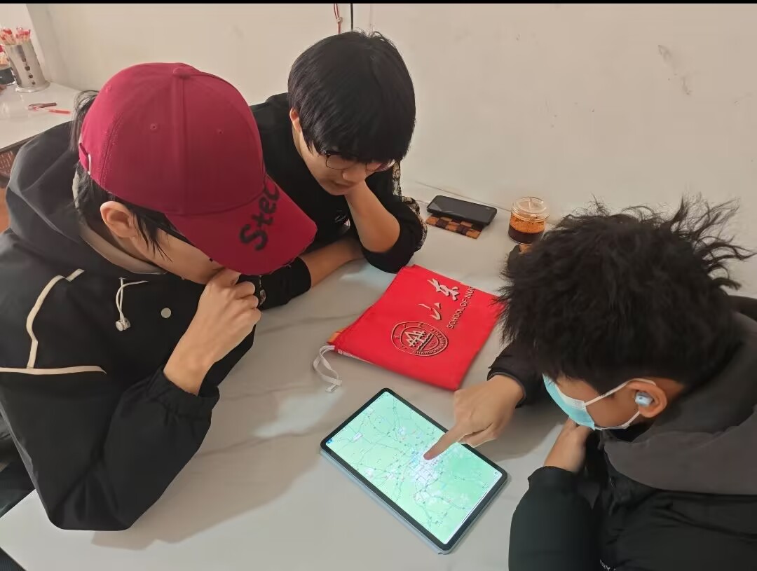 山東大學(xué)核科學(xué)與能源動(dòng)力學(xué)院探黃知農(nóng)團(tuán)隊(duì)赴濟(jì)南黃河畔實(shí)地調(diào)研  ——