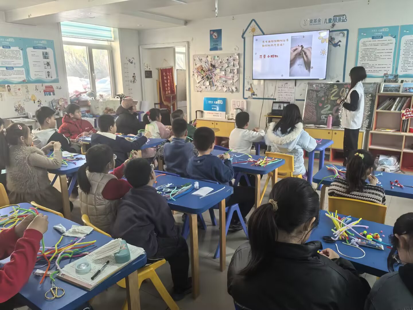 “山海春芳”啟新程：山大支教團走進榮成，與孩子們共啟寒假之旅