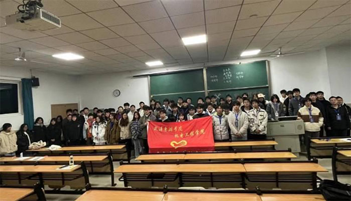 機電工程學院青年志愿者協(xié)會第三次大例會圓滿結(jié)束