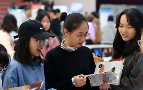 兩類(lèi)大學(xué)生有“福氣”了，畢業(yè)后有望直接當(dāng)老師